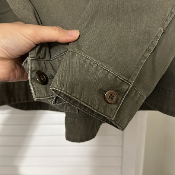 Light jacket- size small - Picture 6 of 7